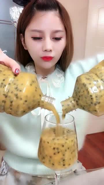 吃货主播吃角瓜,吃货主播带你领略角瓜美味之旅